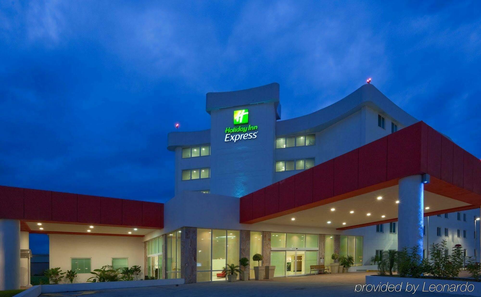 Holiday Inn Express Tapachula, An Ihg Hotel Eksteriør billede